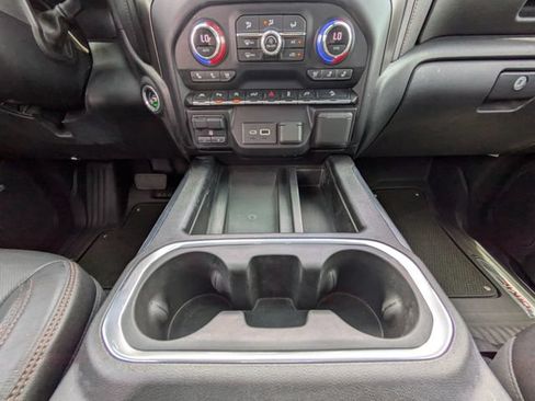 Used 2021 GMC Sierra 1500 AT4 w/ AT4 Premium Package AWD/4WD image 19