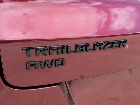 Certified 2023 Chevrolet TrailBlazer RS w/ Convenience Package AWD/4WD image 6