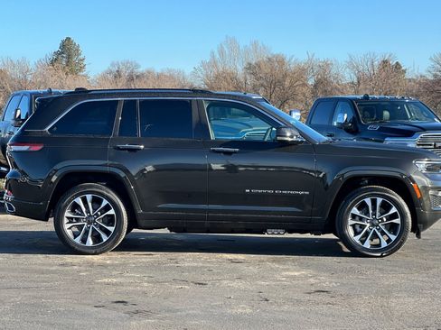 New 2024 Jeep Grand Cherokee Overland w/ Luxury Tech Group IV image 3