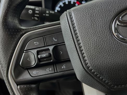 Used 2025 Toyota Tundra SR5 w/ SR5 Convenience Package image 19