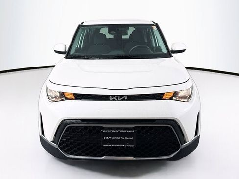 Certified 2023 Kia Soul LX image 2