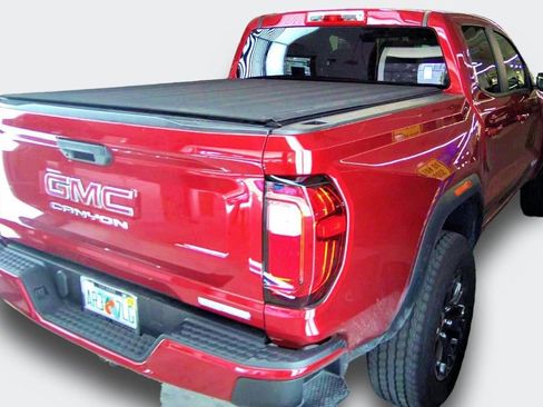 Certified 2024 GMC Canyon Elevation image 2