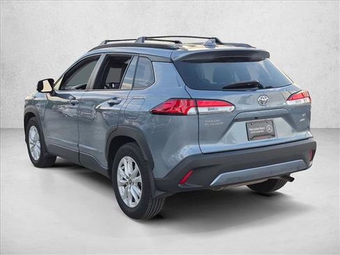Used 2024 Toyota Corolla Cross LE w/ Moonroof Package AWD/4WD image 8