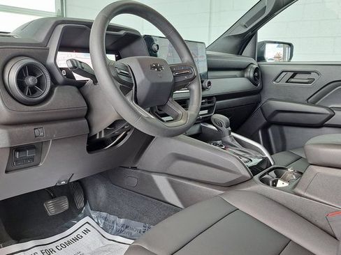 Used 2024 Chevrolet Colorado Trail Boss w/ Advanced Trailering Package AWD/4WD image 8