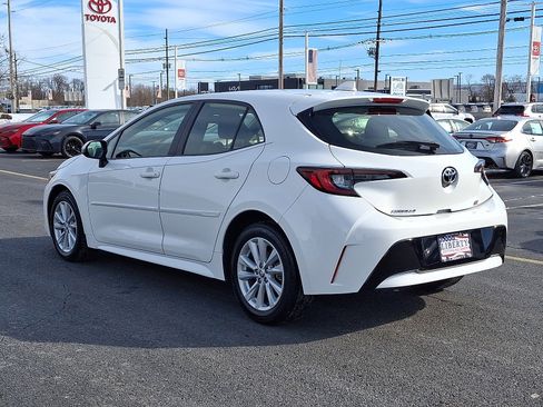 Used 2023 Toyota Corolla SE image 4