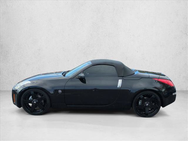 Used 2006 Nissan 350Z Touring RWD image 9