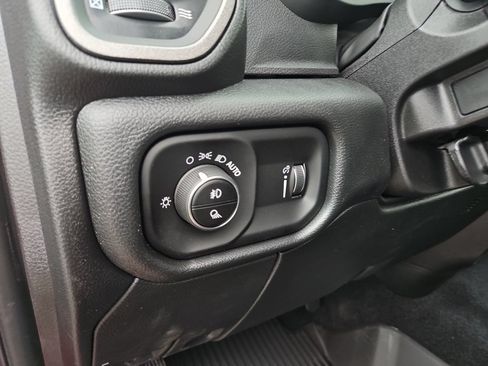 New 2026 RAM 2500 Tradesman AWD/4WD image 18