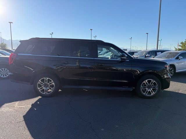 Used 2025 Ford Expedition Max Active AWD/4WD image 8