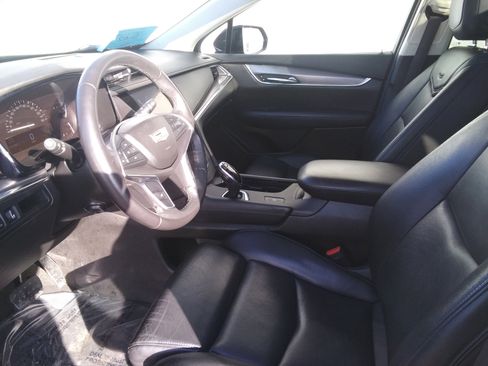 Used 2017 Cadillac XT5 Luxury image 15