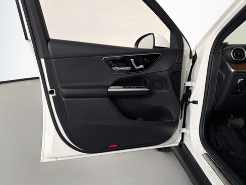 Certified 2026 Mercedes-Benz GLC 300 image 22