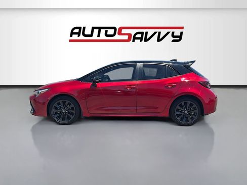 Used 2025 Toyota Corolla XSE FWD image 4