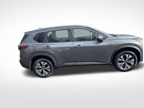 Used 2023 Nissan Rogue SV w/ SV Premium Package image 6