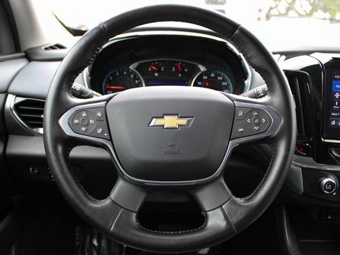 Used 2020 Chevrolet Traverse LT w/ Driver Confidence II Package image 31