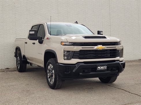 New 2026 Chevrolet Silverado 2500 Custom w/ Custom Value Package image 2
