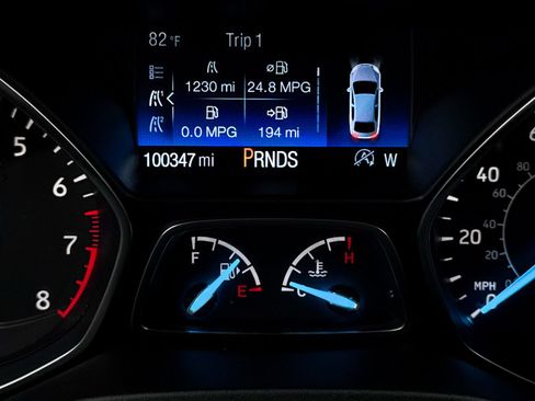 Used 2018 Ford Escape SE w/ SE Sport Appearance Package FWD image 31