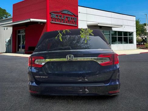 Used 2018 Honda Odyssey LX image 3