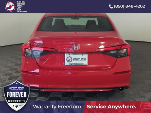 Used 2024 Honda Civic Sport image 5