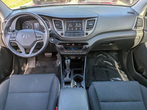 Used 2018 Hyundai Tucson Value FWD image 16