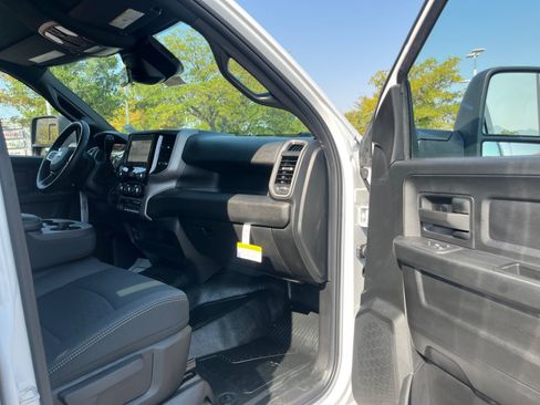 New 2026 RAM 5500 Tradesman w/ Chrome Appearance Group AWD/4WD image 16