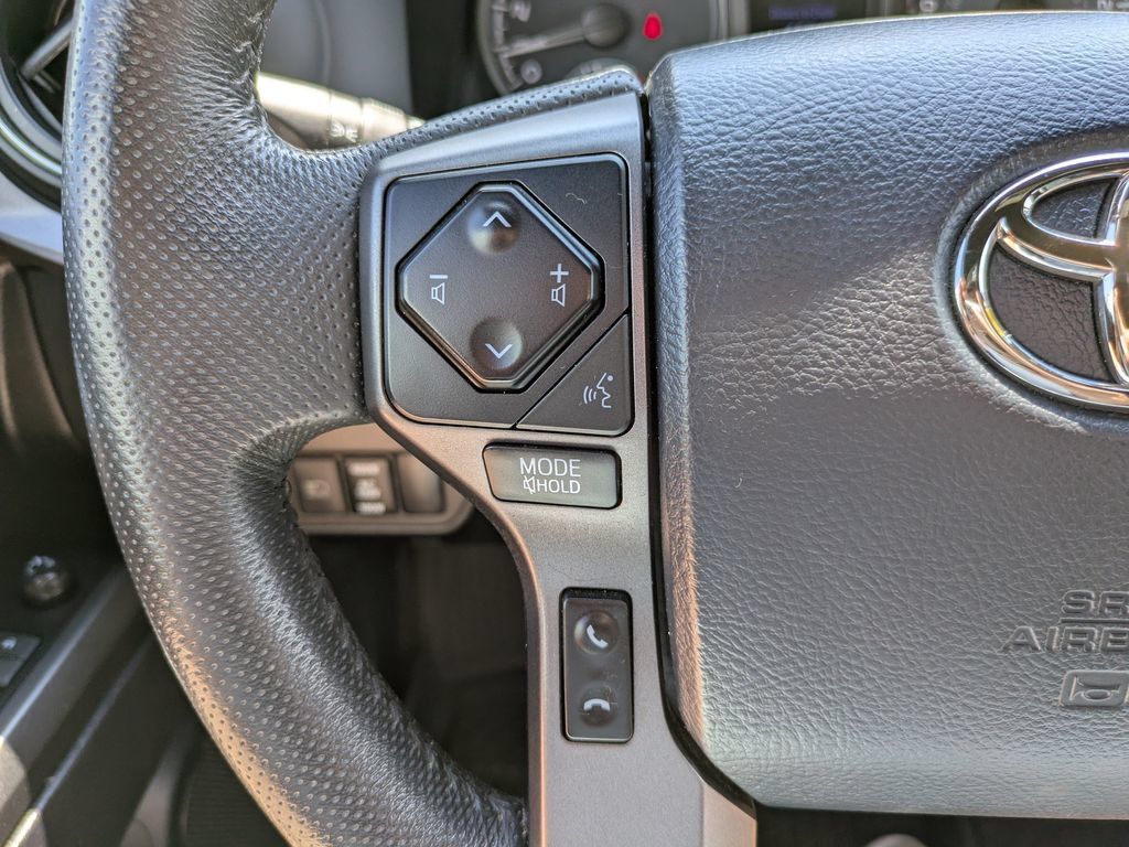Used 2020 Toyota Tacoma TRD Sport w/ TRD Premium Sport Package AWD/4WD image 26