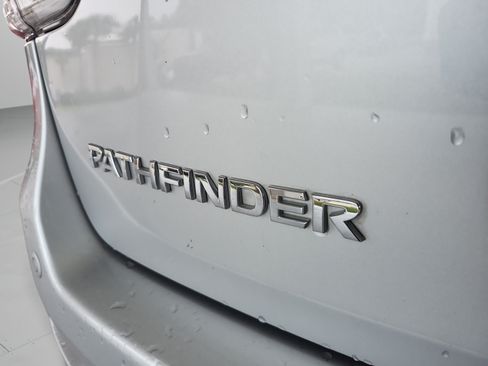 Used 2016 Nissan Pathfinder SV FWD image 30