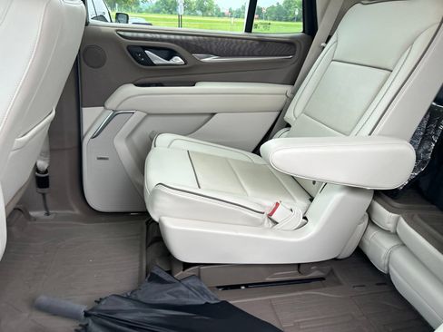 Used 2022 GMC Yukon Denali w/ Denali Premium Package RWD image 41