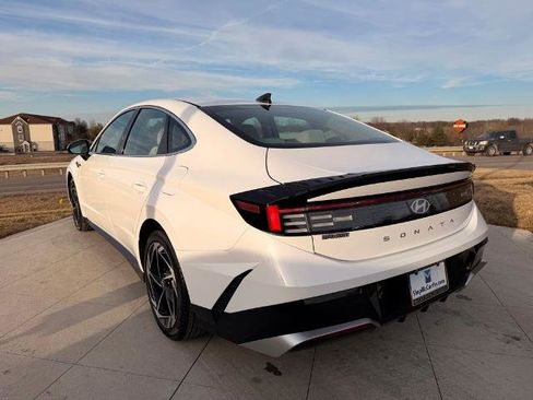 Used 2026 Hyundai Sonata SEL image 2