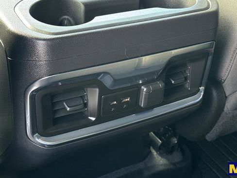 Used 2022 GMC Sierra 1500 Elevation w/ Preferred Package image 15