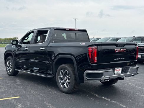 New 2026 GMC Sierra 1500 SLT w/ SLT Premium Package AWD/4WD image 10
