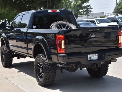 Used 2022 Ford F250 Lariat w/ Black Appearance Package AWD/4WD image 10