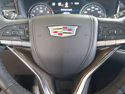 Used 2025 Cadillac XT6 Premium Luxury w/ Platinum Package AWD/4WD image 22