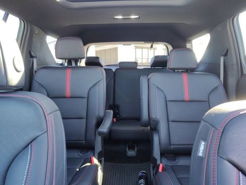 Used 2024 Chevrolet Traverse RS w/ LPO, Floor Liner Package image 18