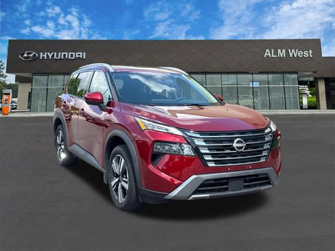 Used 2024 Nissan Rogue SL w/ SL Premium Package FWD image 3