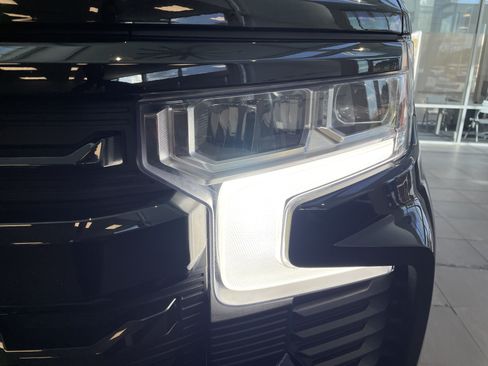 Used 2025 Chevrolet Silverado 1500 RST w/ Convenience Package II AWD/4WD image 5