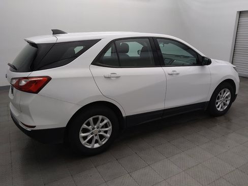 Used 2018 Chevrolet Equinox LS FWD image 10
