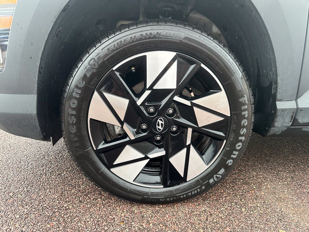 Used 2025 Hyundai Kona SEL AWD/4WD image 40