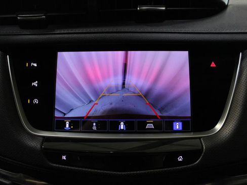 Used 2023 Cadillac XT5 Premium Luxury w/ Technology Package AWD/4WD image 4