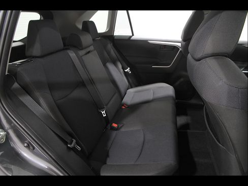 Used 2025 Toyota RAV4 LE AWD/4WD image 19
