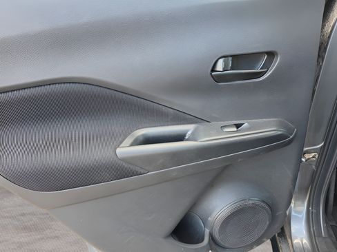Used 2021 Nissan Kicks S FWD image 21