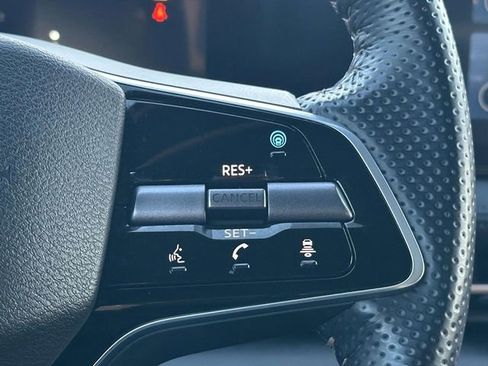 Used 2023 Nissan Ariya FWD image 25