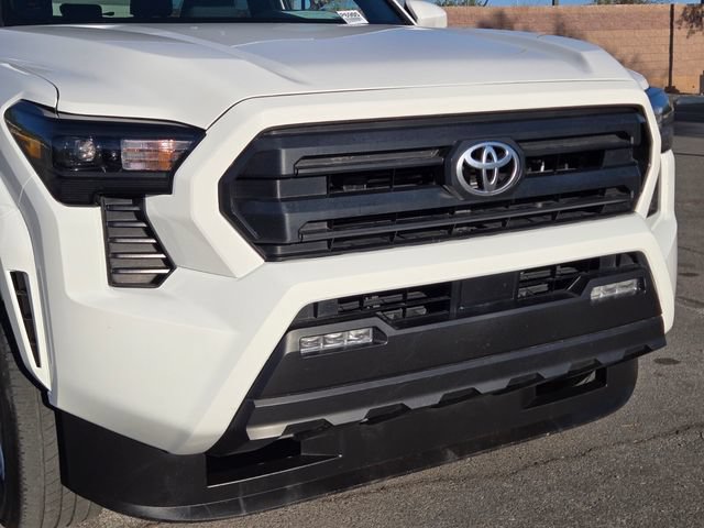 Used 2025 Toyota Tacoma SR5 AWD/4WD image 7