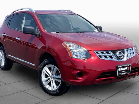 Used 2015 Nissan Rogue S w/ Convenience Package AWD/4WD image 3