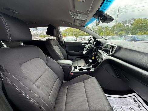 Used 2020 Kia Sportage LX AWD/4WD image 48