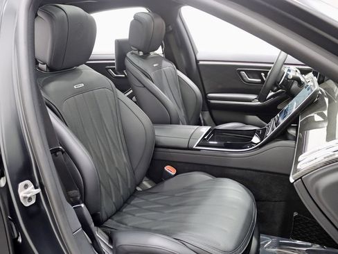 Used 2024 Mercedes-Benz S 63 AMG S image 34