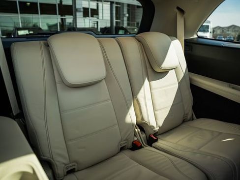 Used 2024 Mercedes-Benz GLS 580 GLS 580 image 38