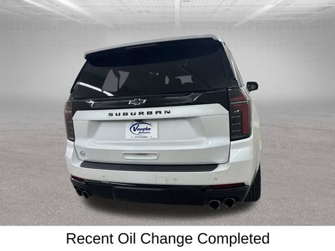Used 2025 Chevrolet Suburban Z71 AWD/4WD image 12