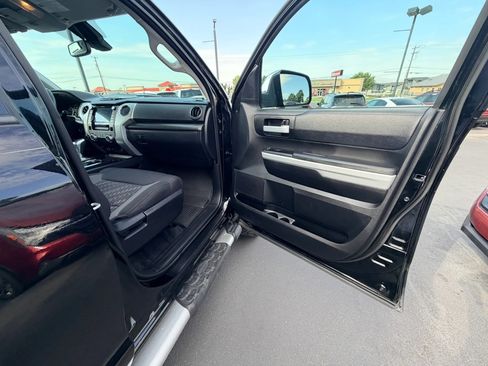 Used 2021 Toyota Tundra SR5 w/ TRD Off-Road Package AWD/4WD image 22