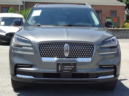 Used 2023 Lincoln Aviator AWD w/ Premium Package image 8