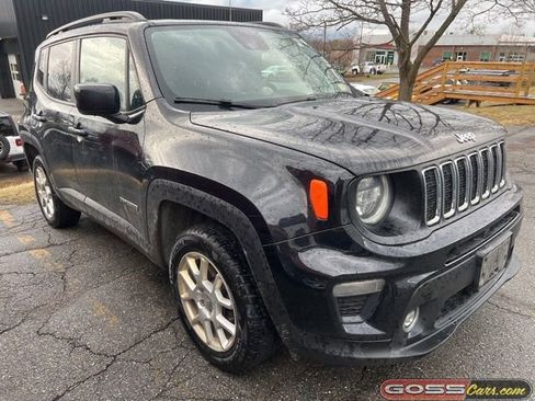 Used 2020 Jeep Renegade Latitude w/ Cold Weather Group image 2