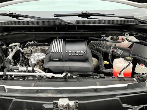 Used 2022 Chevrolet Suburban RST w/ Luxury Package image 31